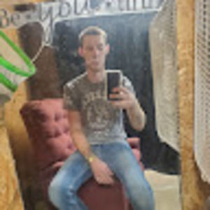 Meet your Posher, Zack